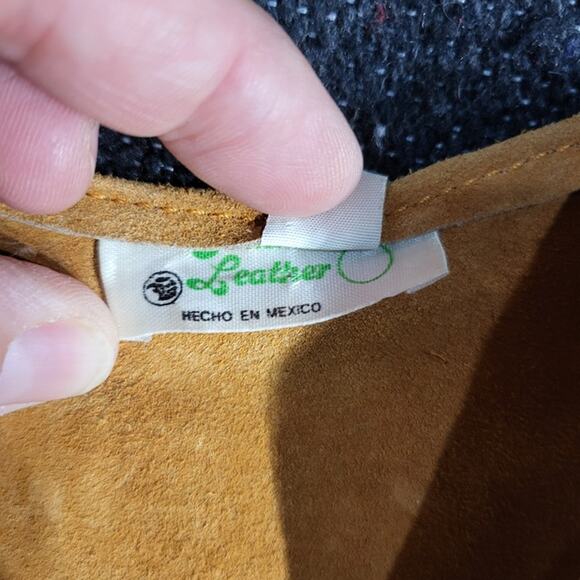 Vintage Child Cowboy fringe Vest Leather & Tony Lama belt n Buckle size 22 Large - Picture 3 of 10